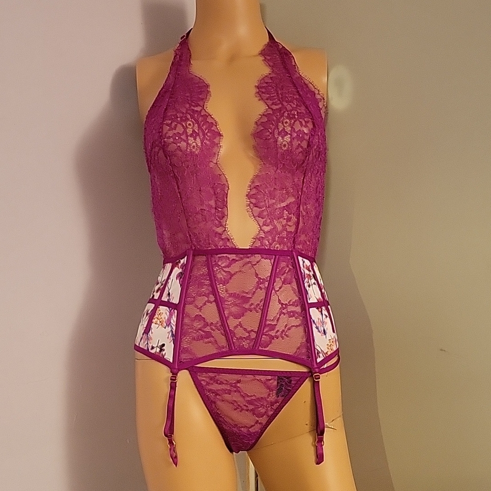 💚VS RARE LINGERIE SET